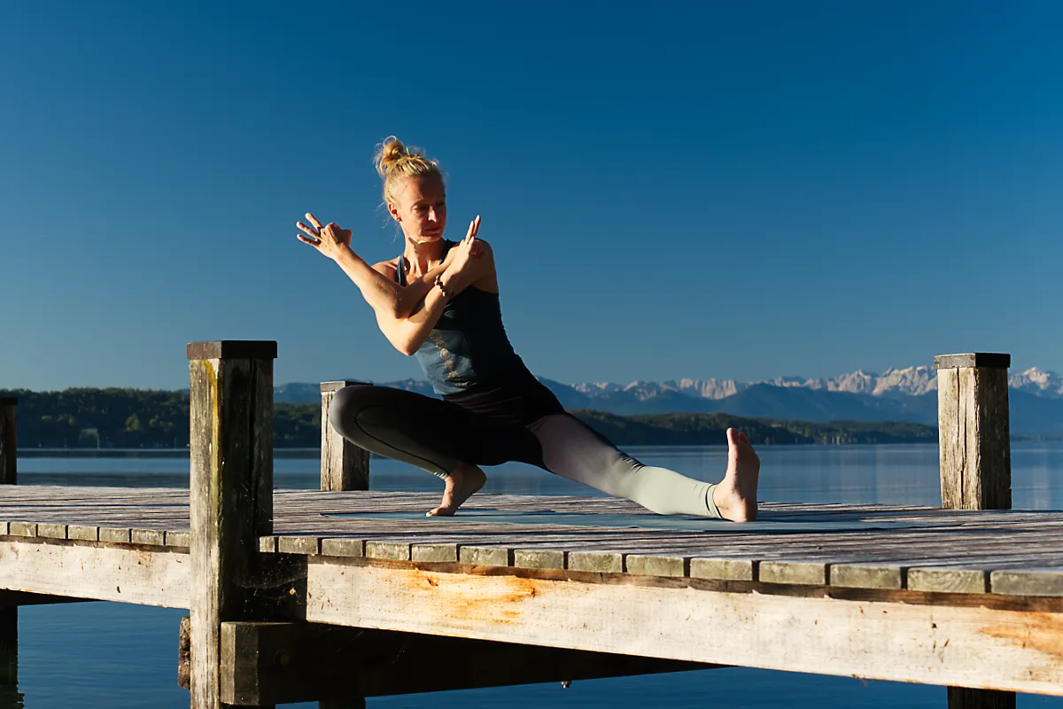 Selina.yoga flex & strength - fördert die Beweglichkeit und liefert Energie